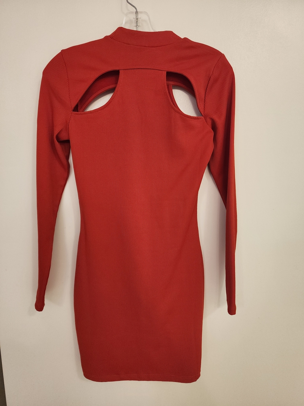 H&M Red Long-Sleeve Cutout Mini Dress - Picture 4 of 4